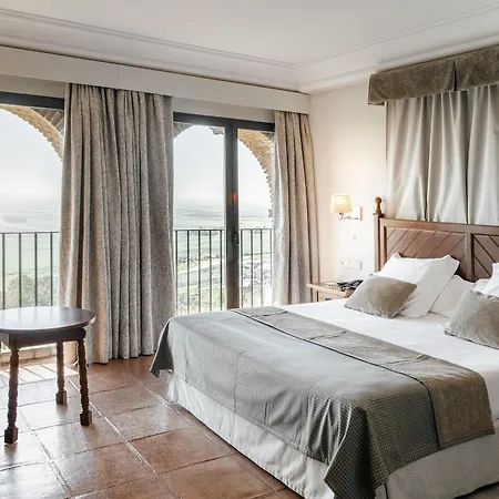 Hotel De 4*