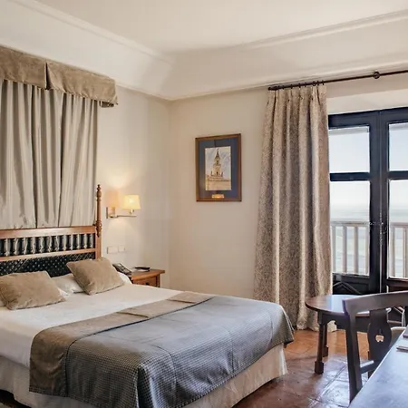 파라도르 데 호텔 4*