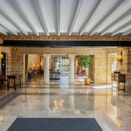 De 4* Carmona (Seville)